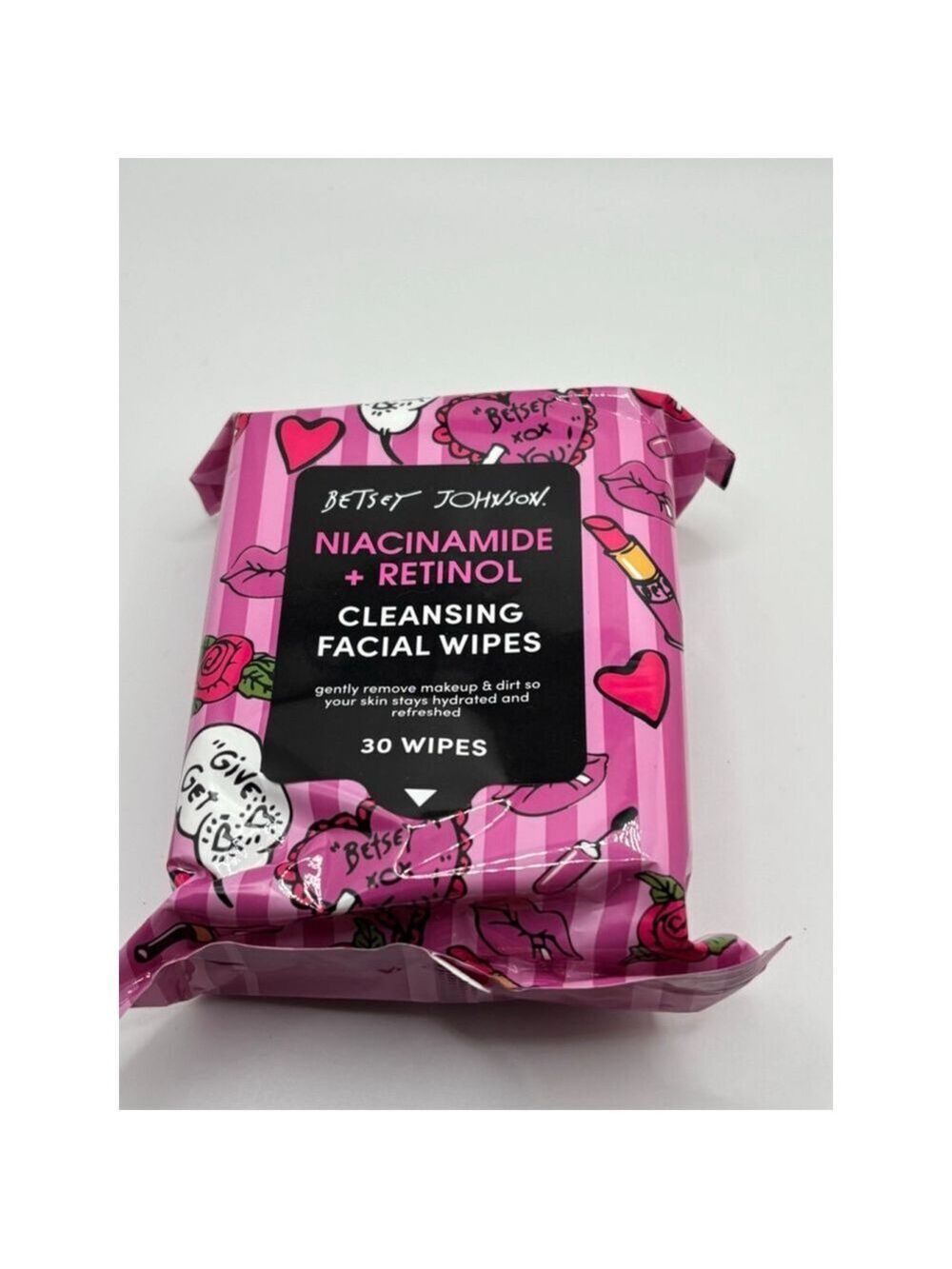 ✨5/$25✨ Betsey Johnson Makeup Remover Cleansing Wipes 30 Count